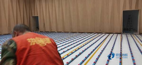 24厚体育馆实木地板图片及价格
