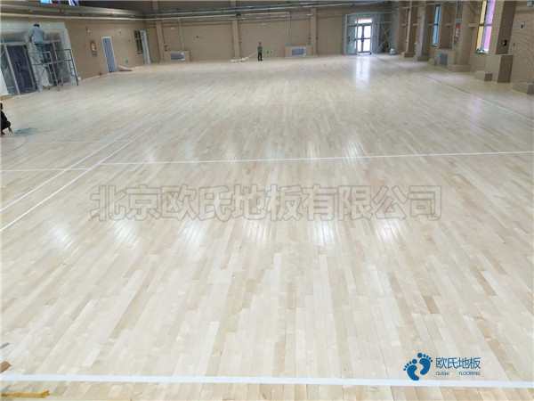 广州体育馆运动木地板安装